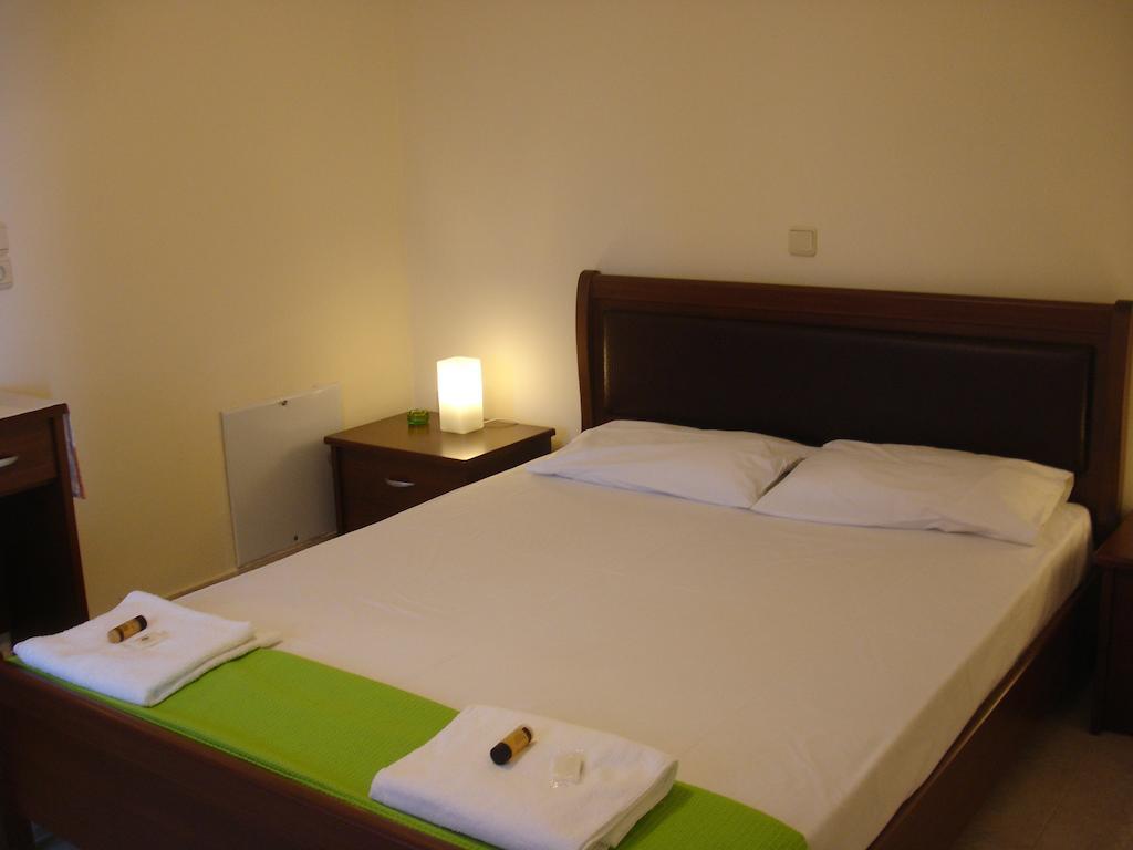 Ferienwohnung To Ampelaki Tsoukaládhes Zimmer foto