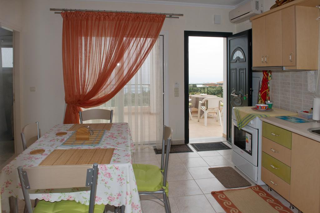 Ferienwohnung To Ampelaki Tsoukaládhes Zimmer foto